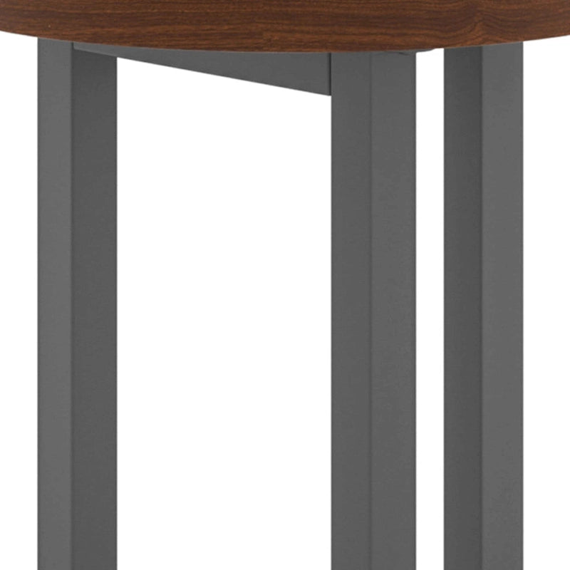 Brown Wood End Table - 18' x 18' x 20'